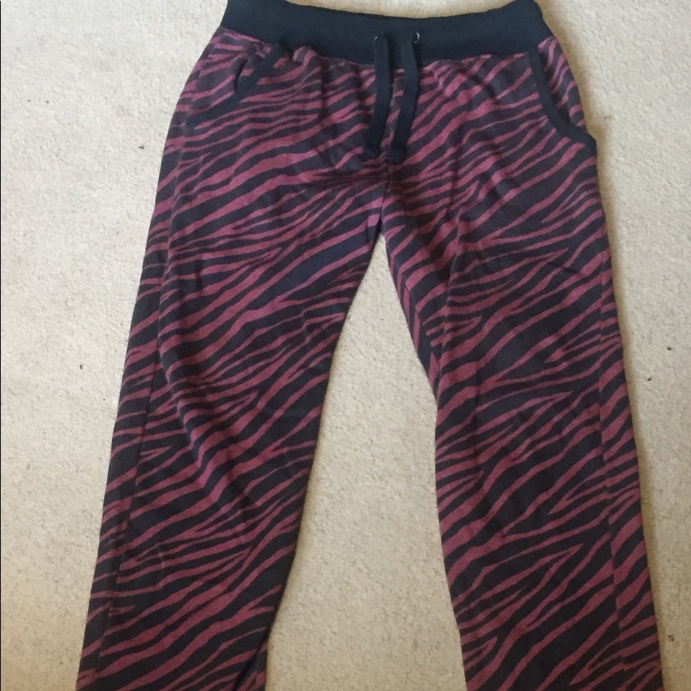Sweatpants - Picture 2 of 3